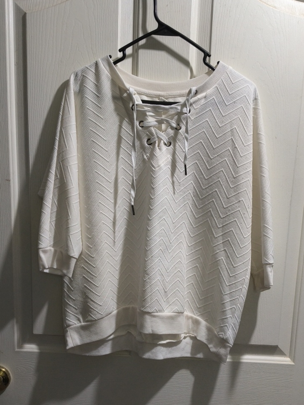New York Laundry Cream Lace-Up Chevron Knit Top